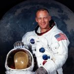 Buzz Aldrin, astronaut, druhý muž na měsíci, bydliště, Wilshire Blvd